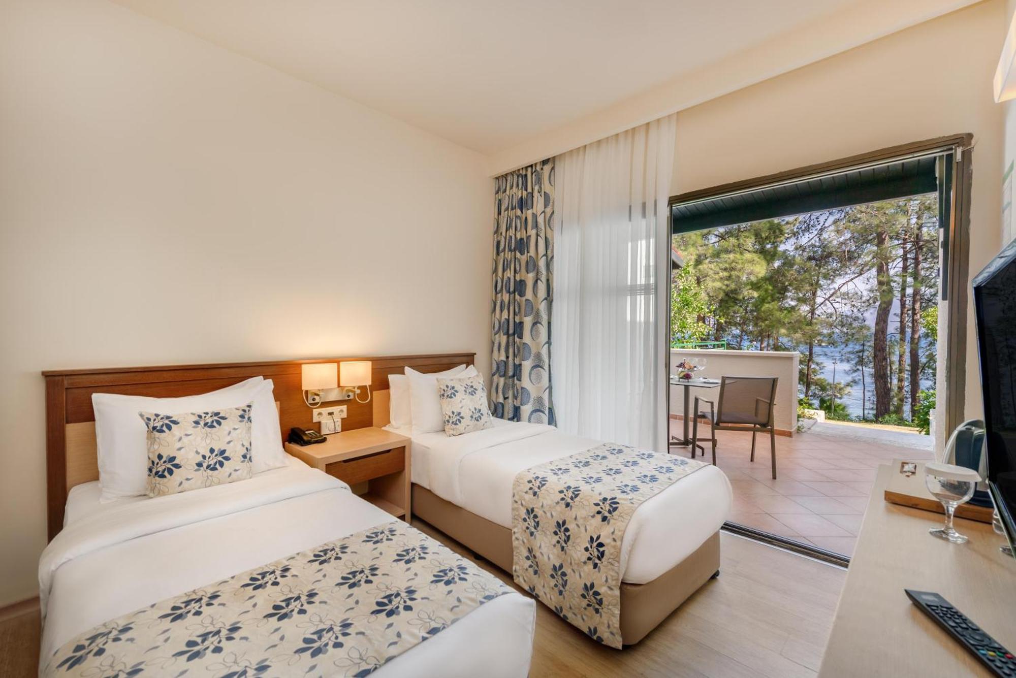 Hotel Labranda Mares